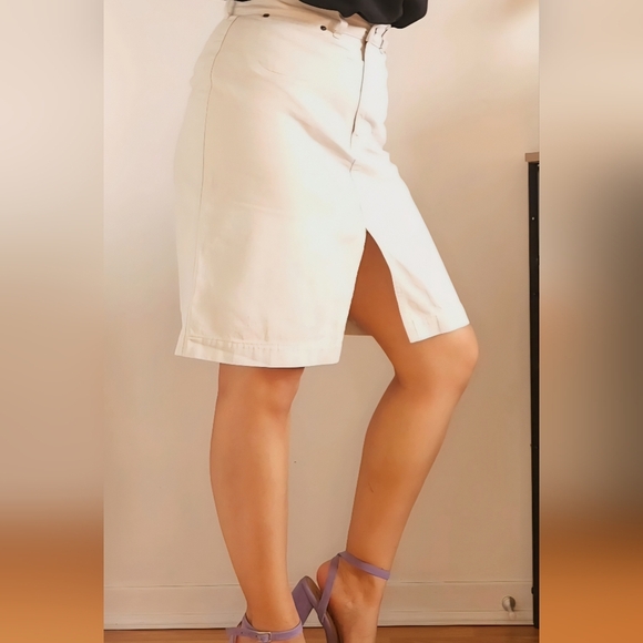 R.G. Browns White Denim Midi Skirt – Front-Pocket High-Waist Jean Skirt, Size 29 - Picture 6 of 8